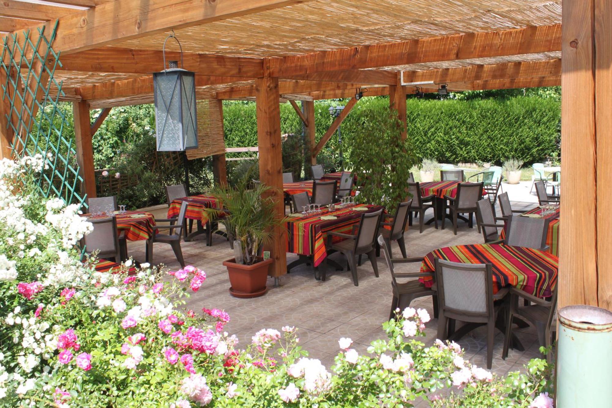 Au Feu De Bois Hotel Amou Exterior photo